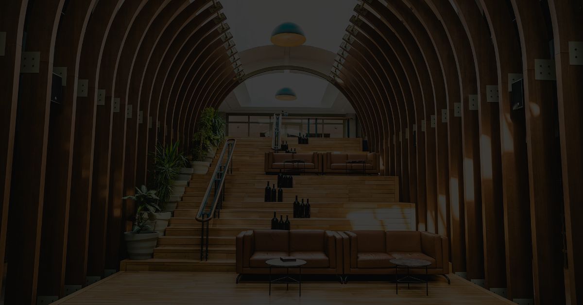 AI and Hotel Marketing. Why Smart Hotels Are Letting AI Drive Their Ads Strategy
